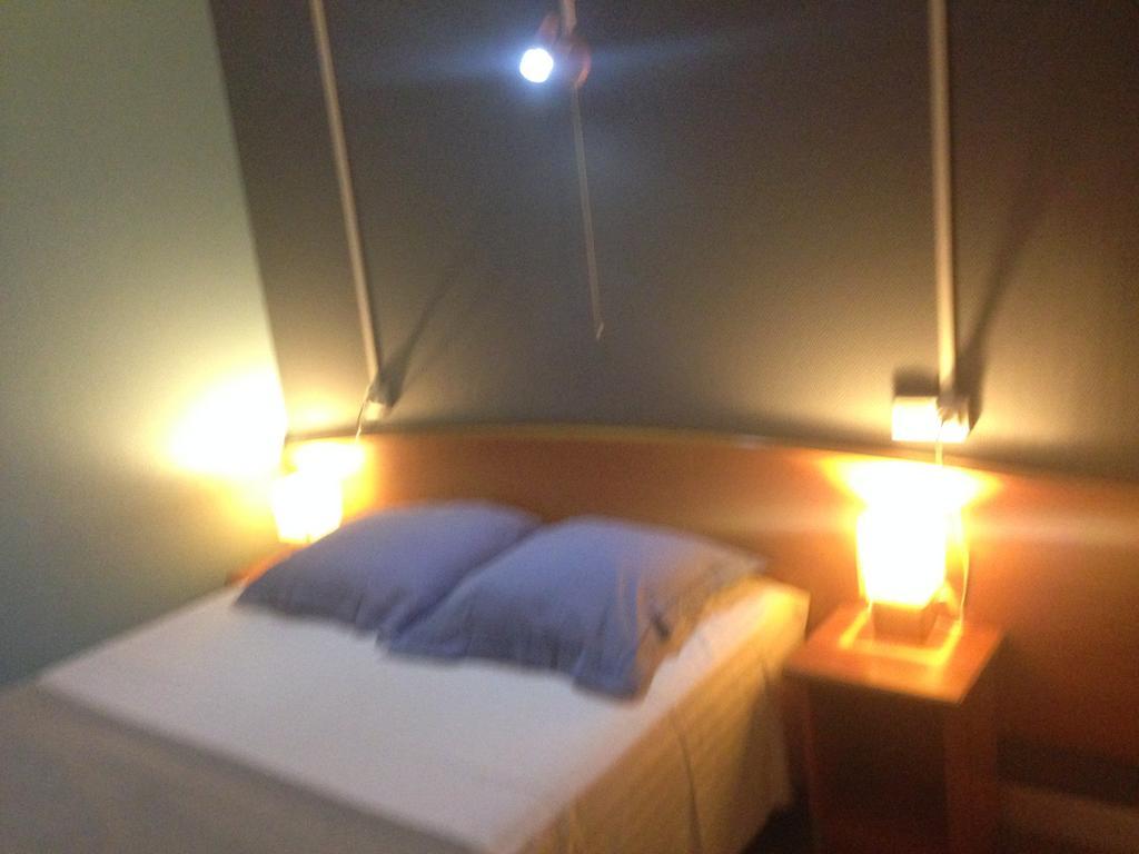 Hotel Thermidor Nevers Cameră foto